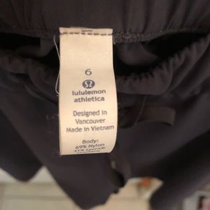 These are Lululemon short size 6
